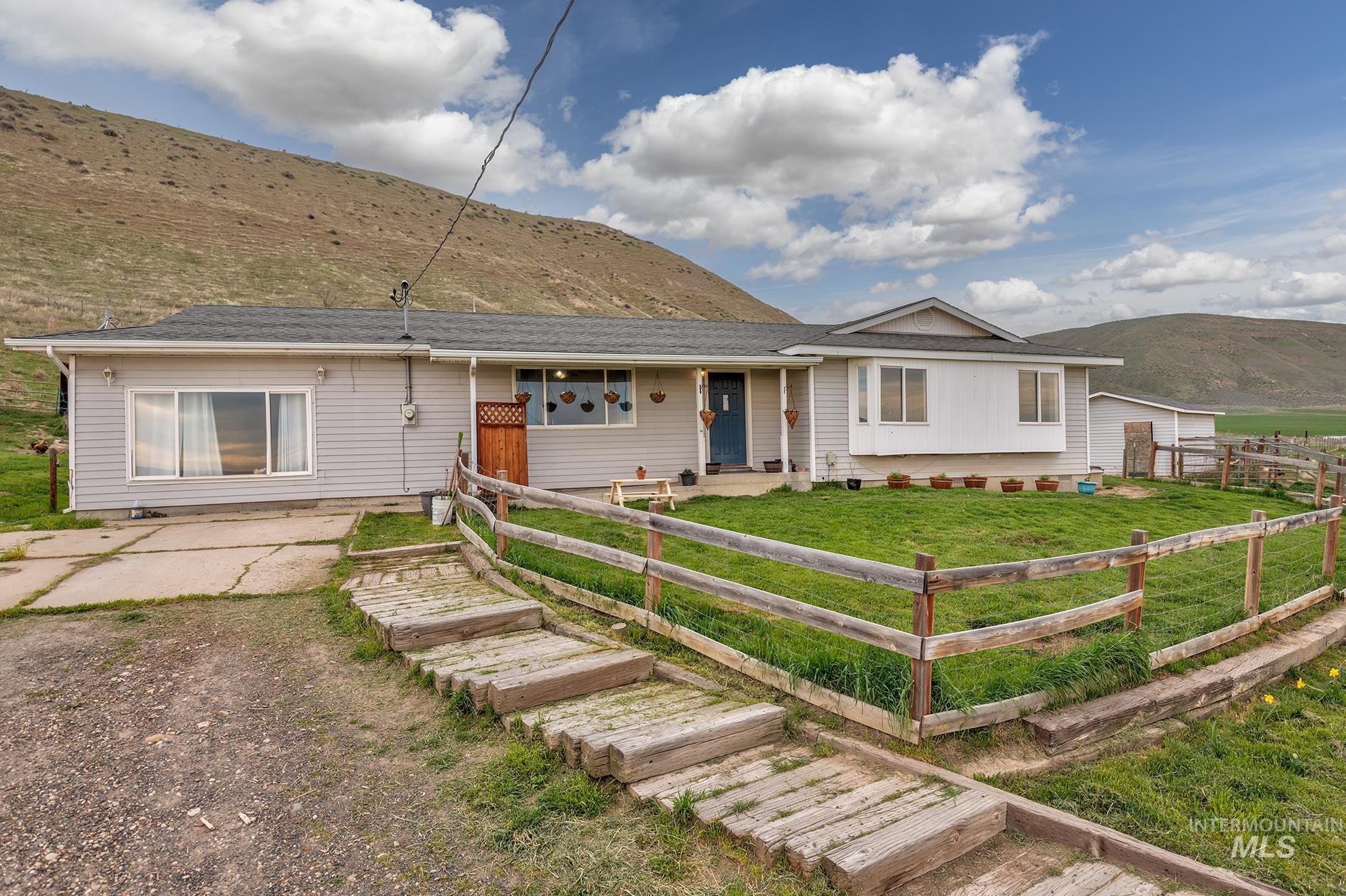 1492 Weiser River Road, Weiser ID 83672