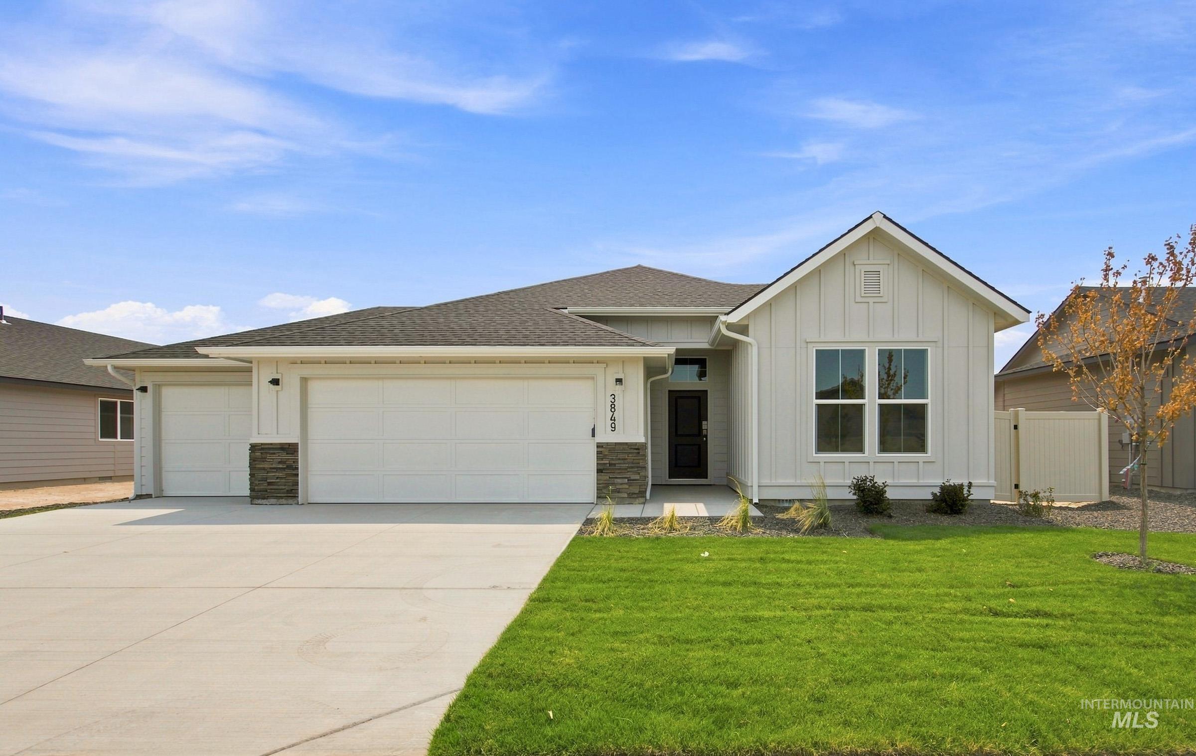 3849 E White Plains St, Nampa ID 83686
