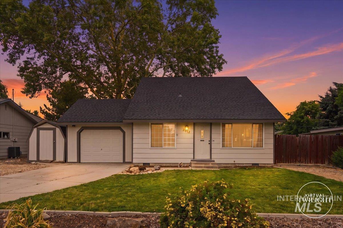 2012 Cherry St, Caldwell ID 83605