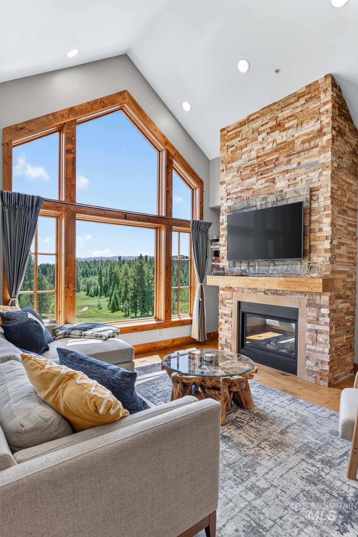 75 Arling Center Court # 417, Donnelly ID 83615