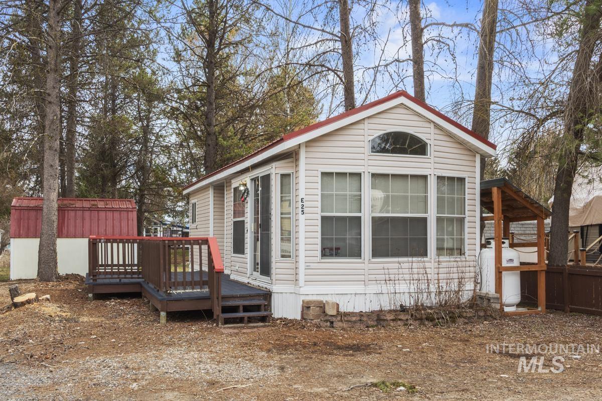 25 E Street, Cascade ID 83611