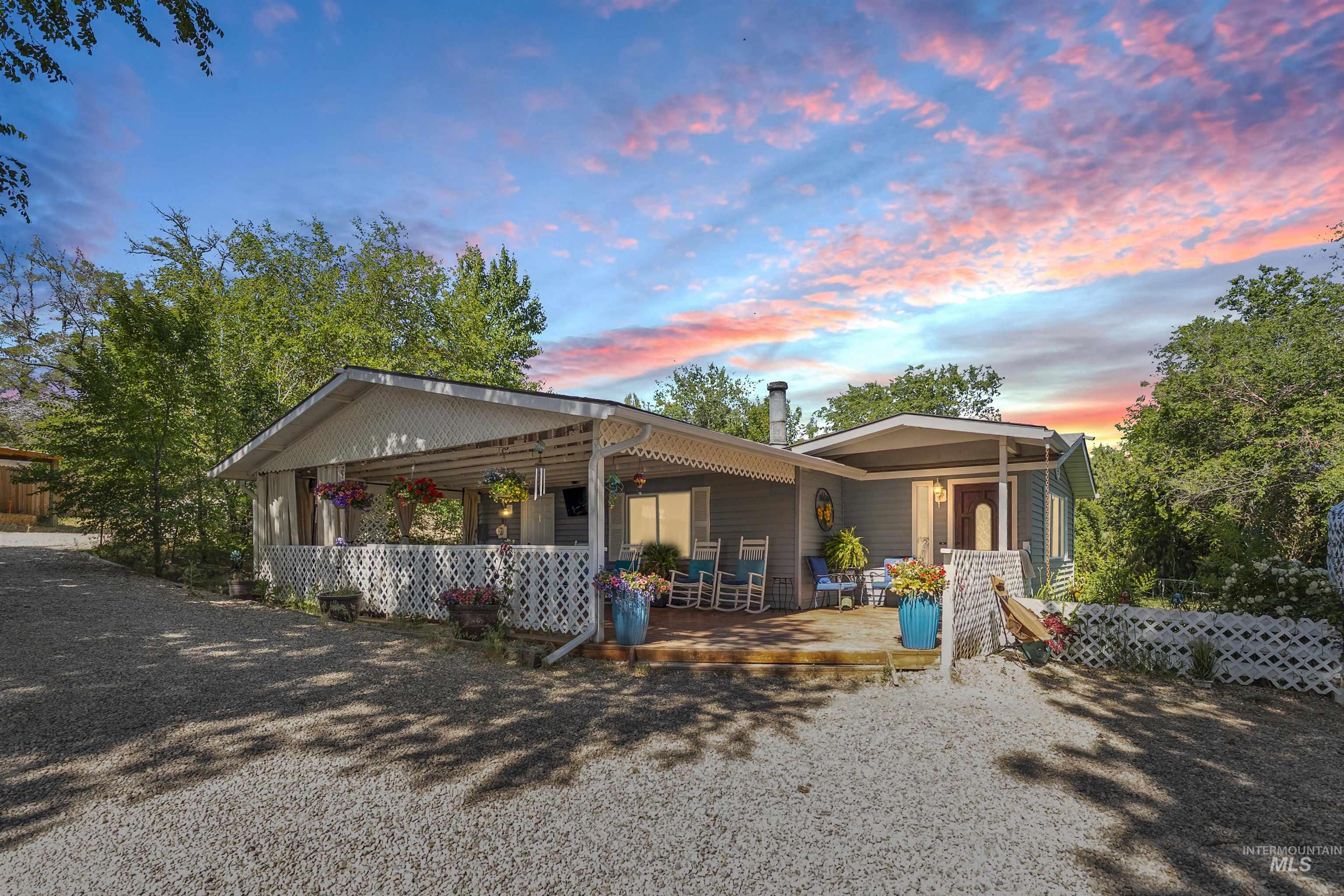 10576 Duck Lane, Nampa ID 83686