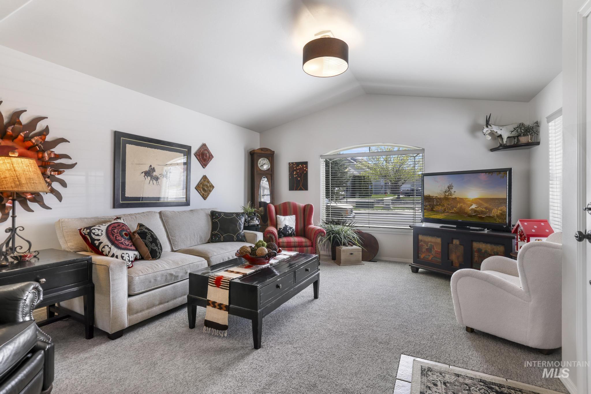 2515 Whispering Pine Dr, Twin Falls ID 83301
