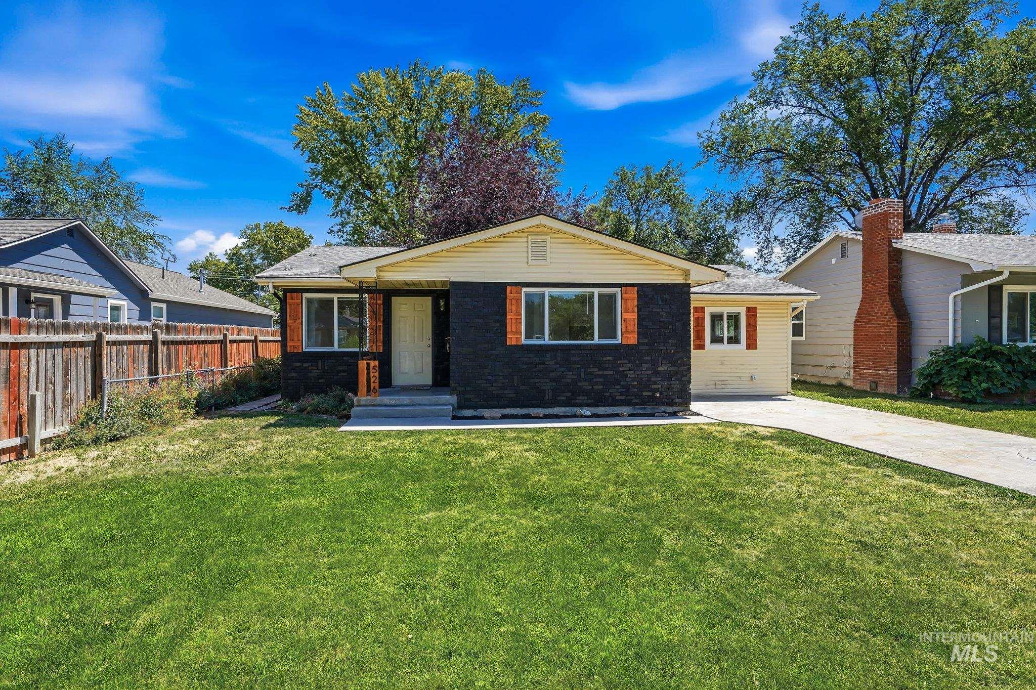 526 W Almond, Nampa ID 83686