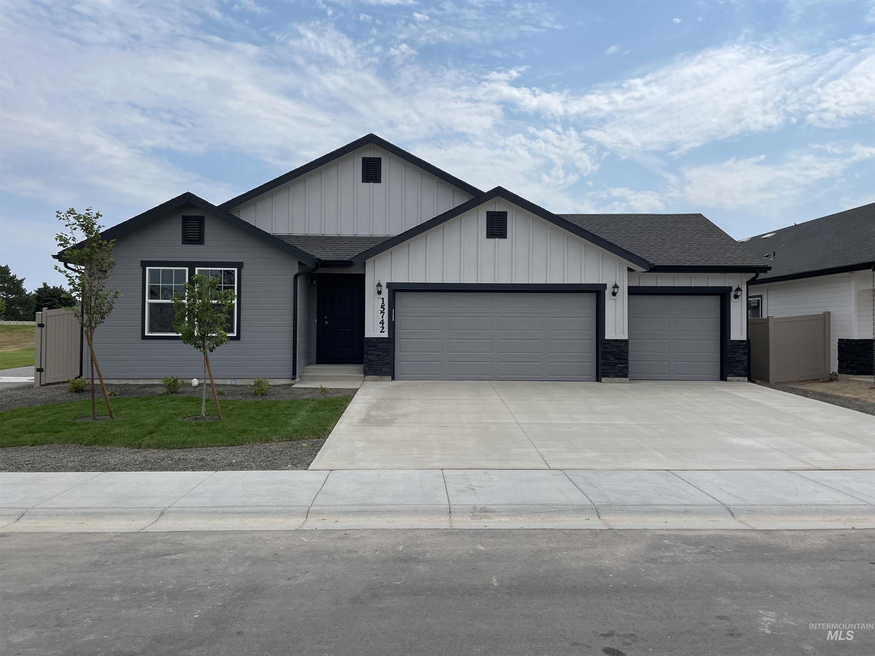 1580 SW Silverstone Ave, Mountain Home ID 83647