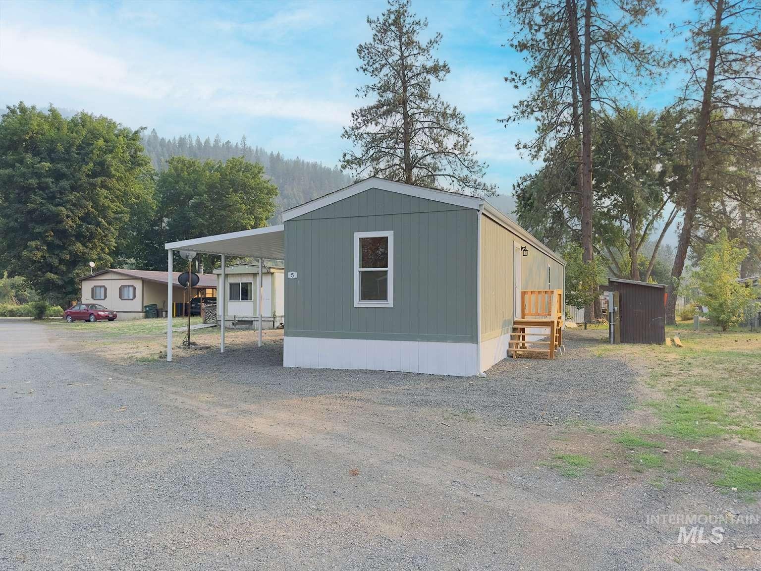 5 Kokanee Ln, Orofino ID 83544