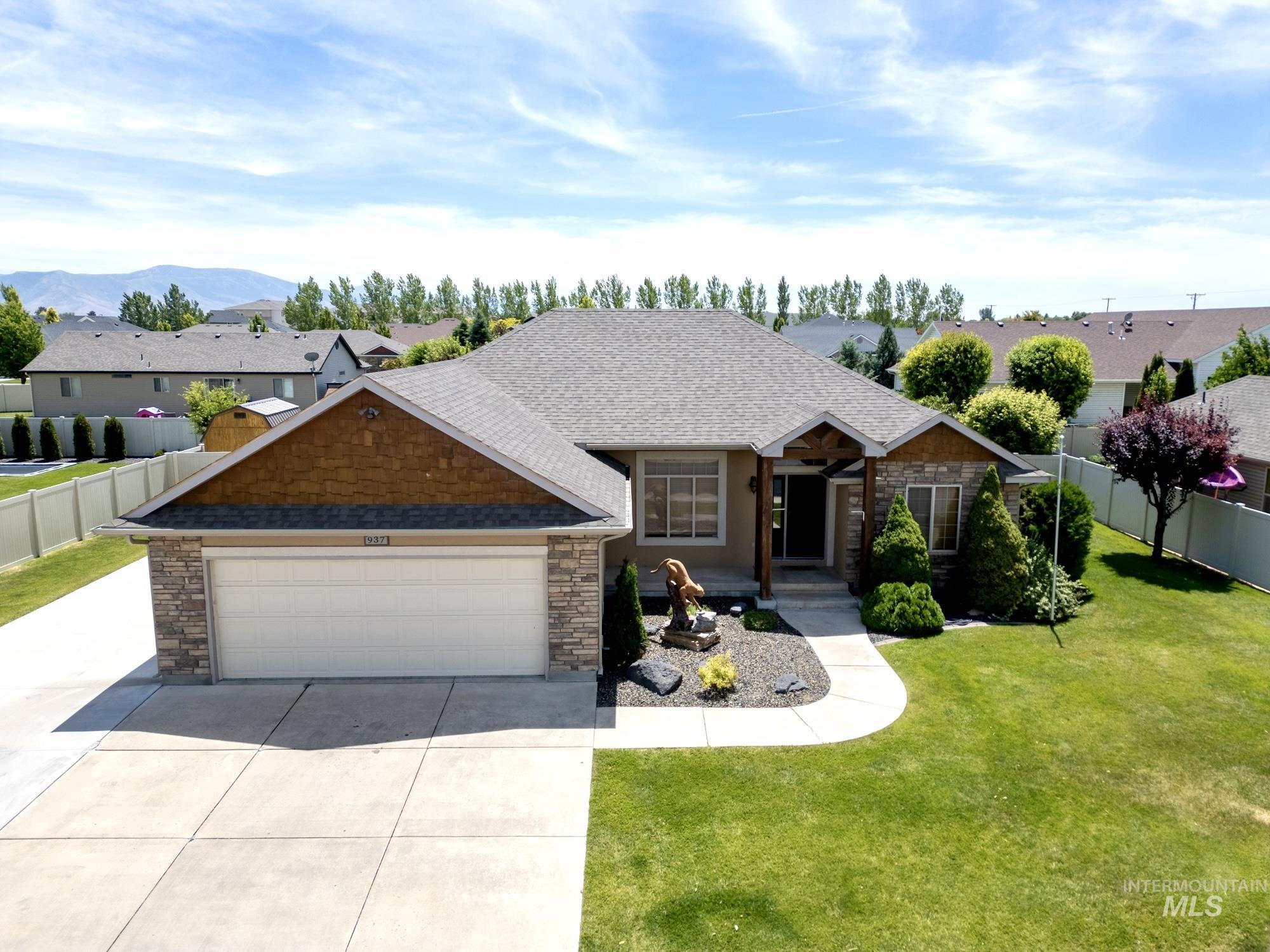 937 Oakwood Ave, Burley ID 83318