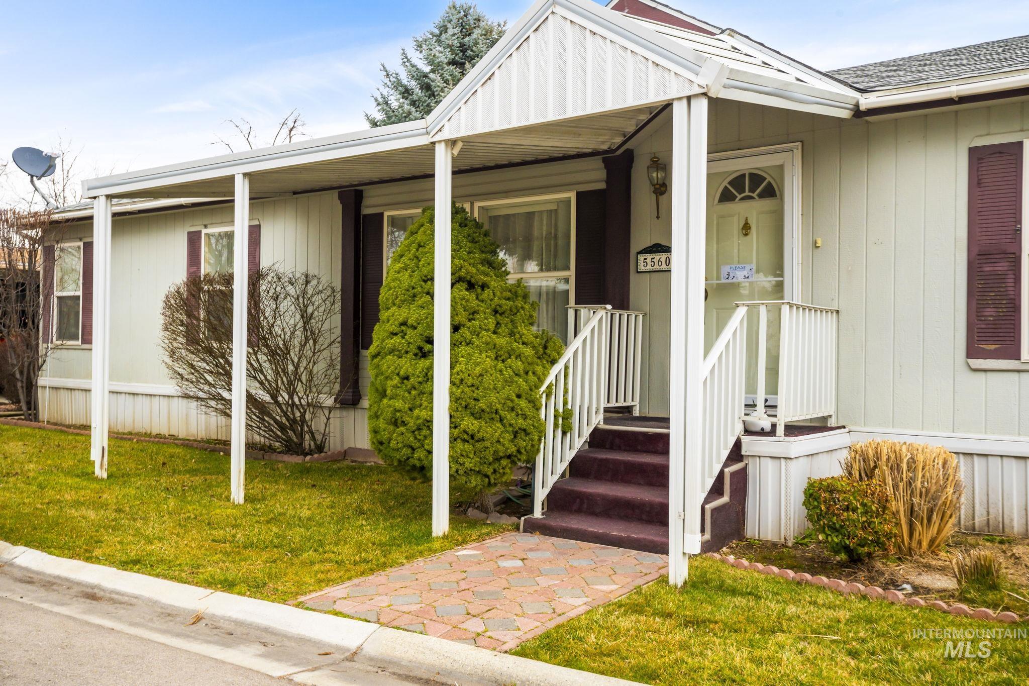 5560 N. Fairfax Ln, Garden City ID 83714