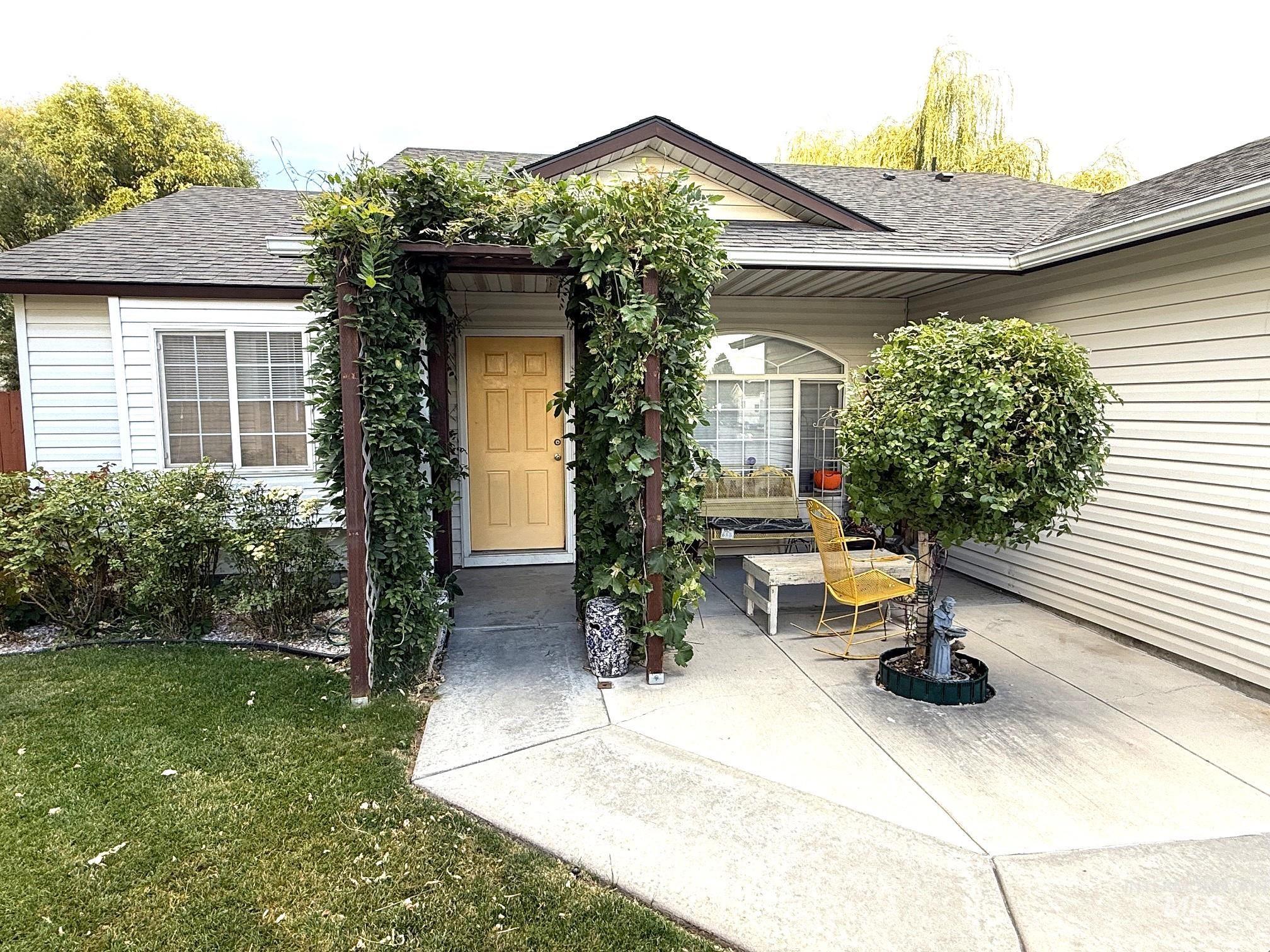 332 W Mule Ct, Kuna ID 83634