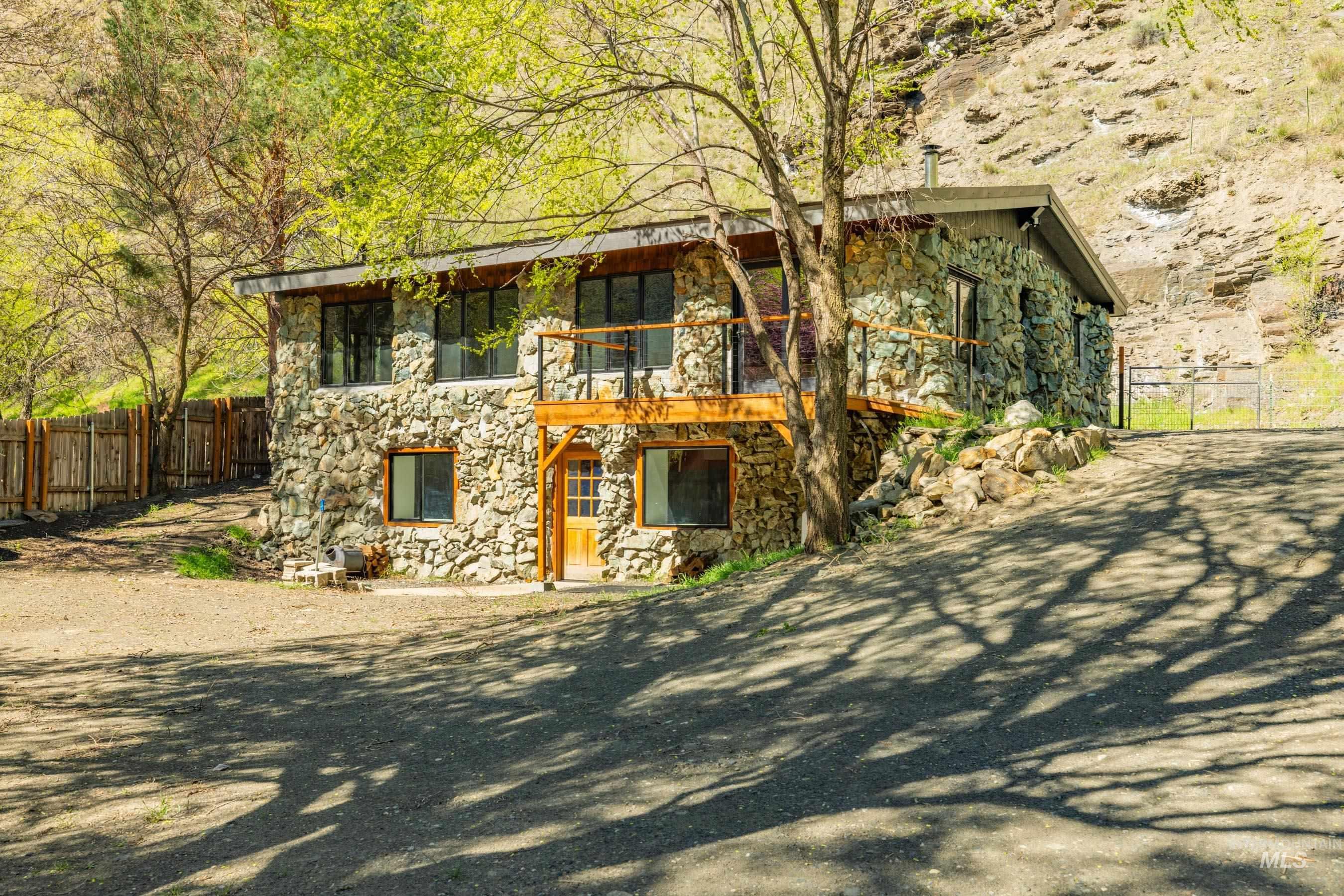 543 N Main Street, Riggins ID 83549