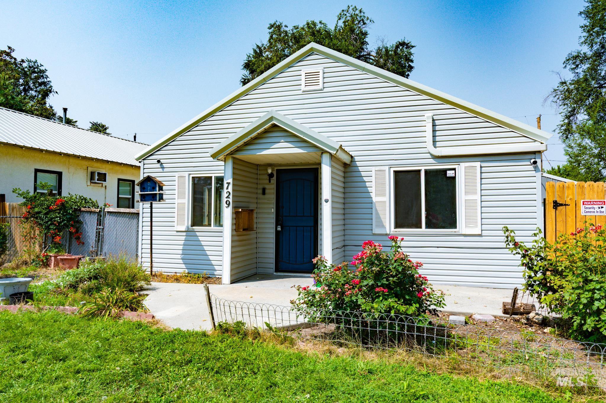 729 NW 2nd St, Ontario OR 97914