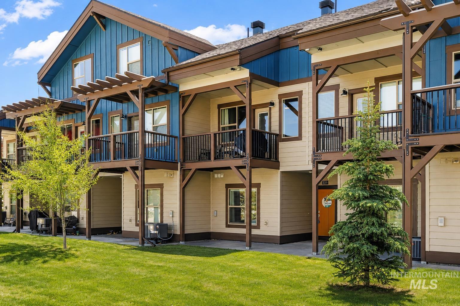109 Broken Pine Lane, McCall ID 83638