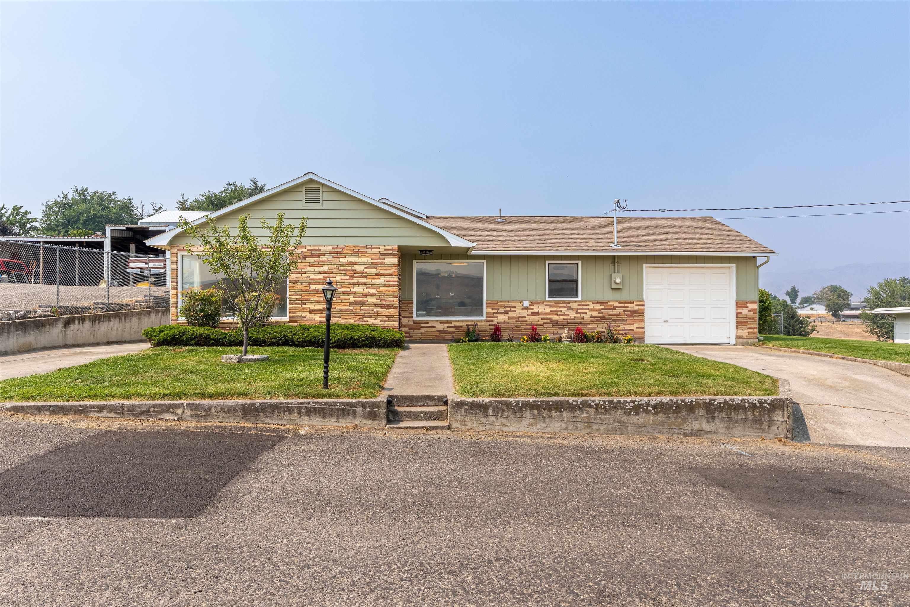 1880 Neal Drive, Clarkston WA 99403