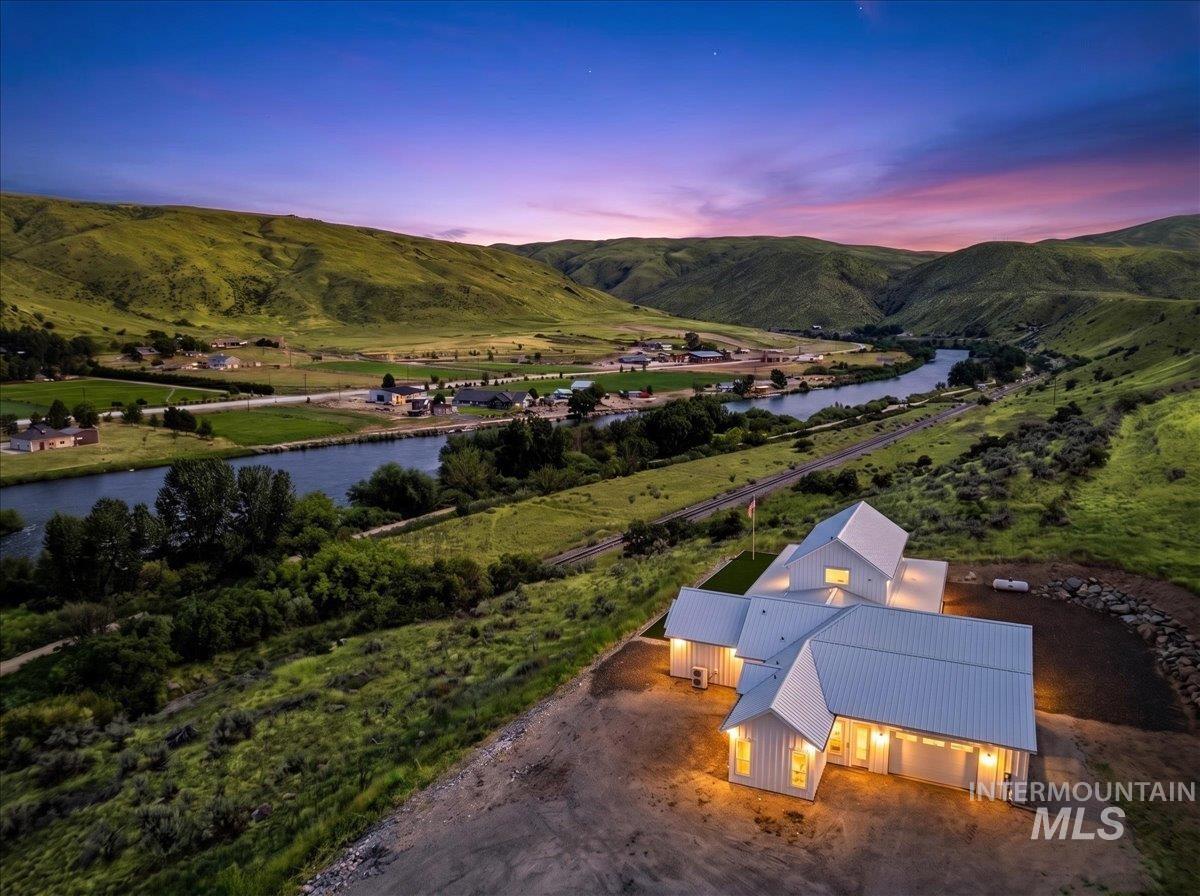 4301 Harmony Ln, Emmett ID 83617