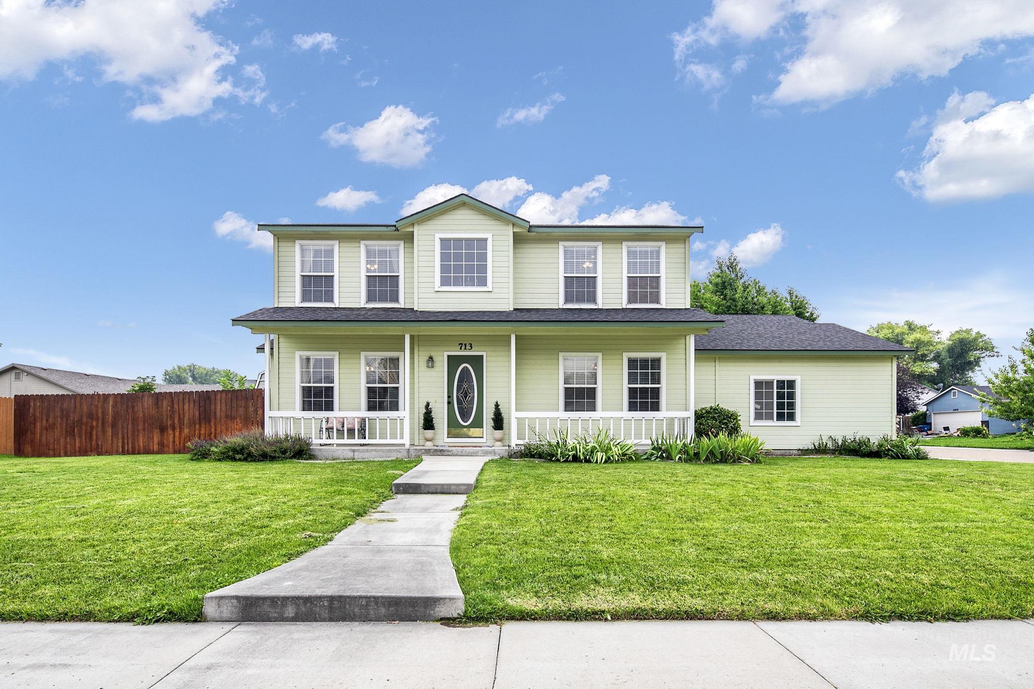 713 S Valley Dr, Nampa ID 83686