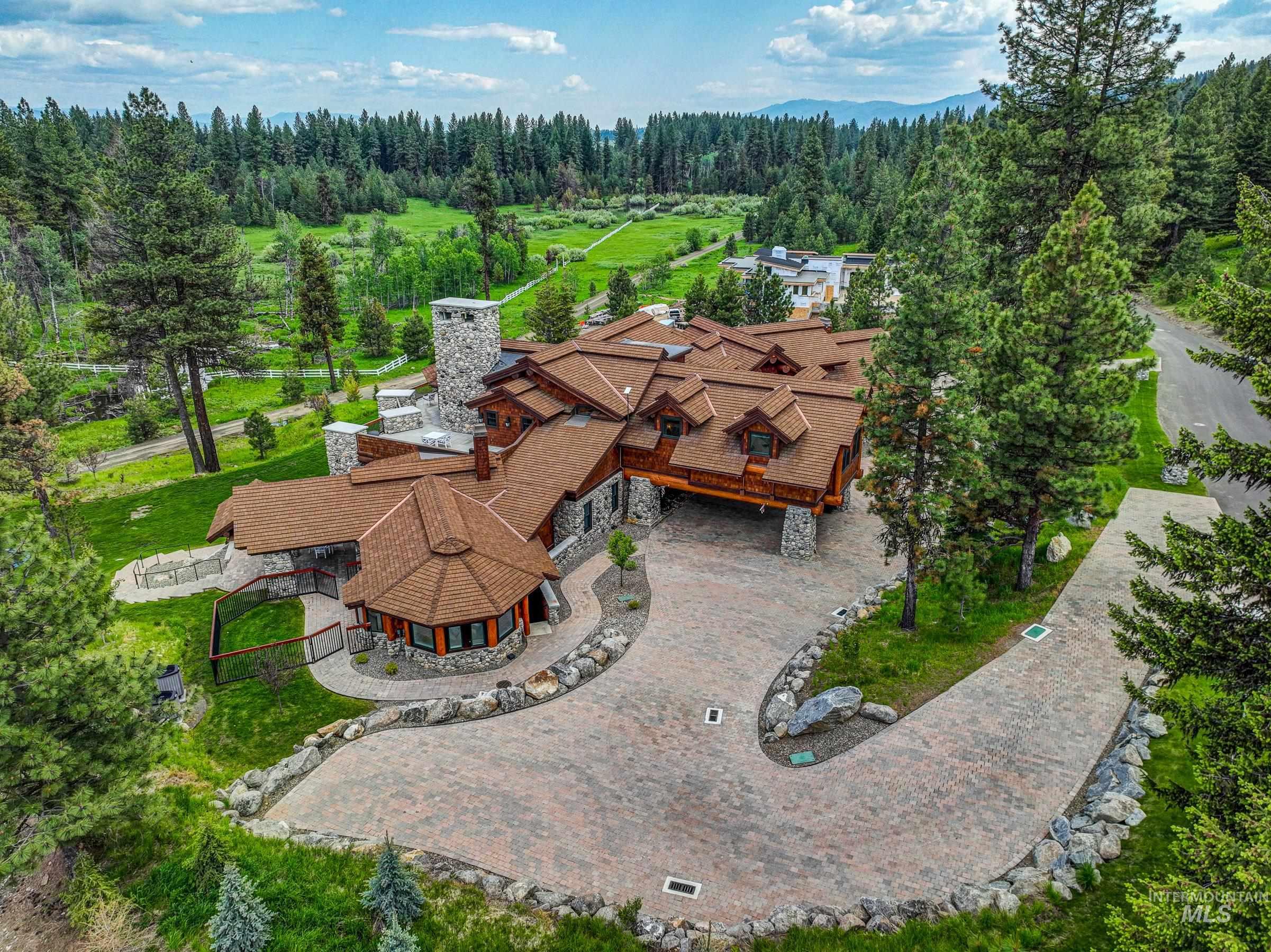 4305 Song Sparrow Ct, McCall ID 83638