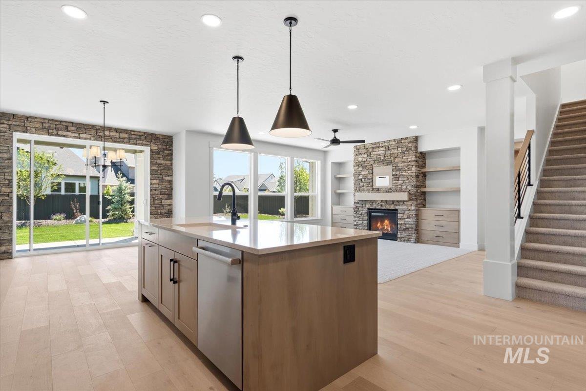 5869 Pinpoint Way, Meridian ID 83642