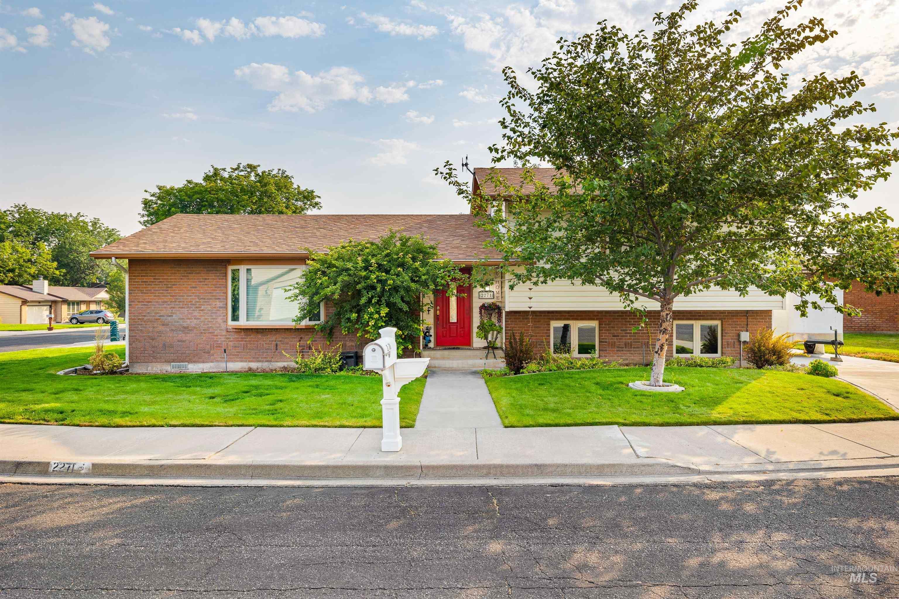 2271 Sherwood Dr., Twin Falls ID 83301