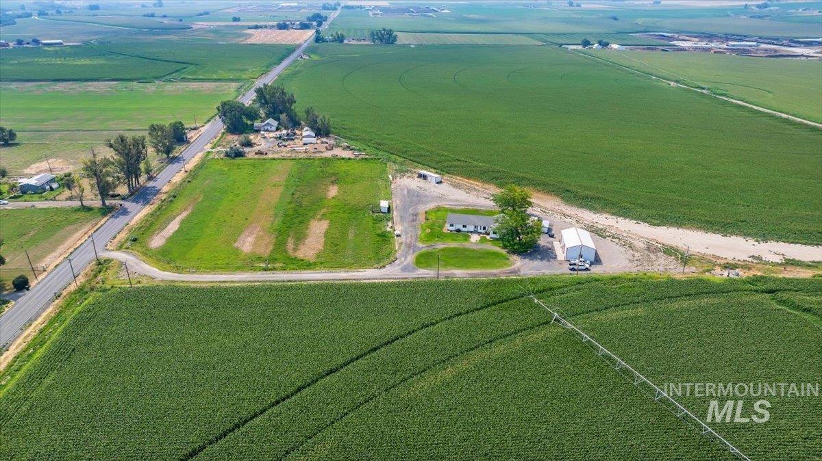 4039 N 1000 East, Buhl ID 83316