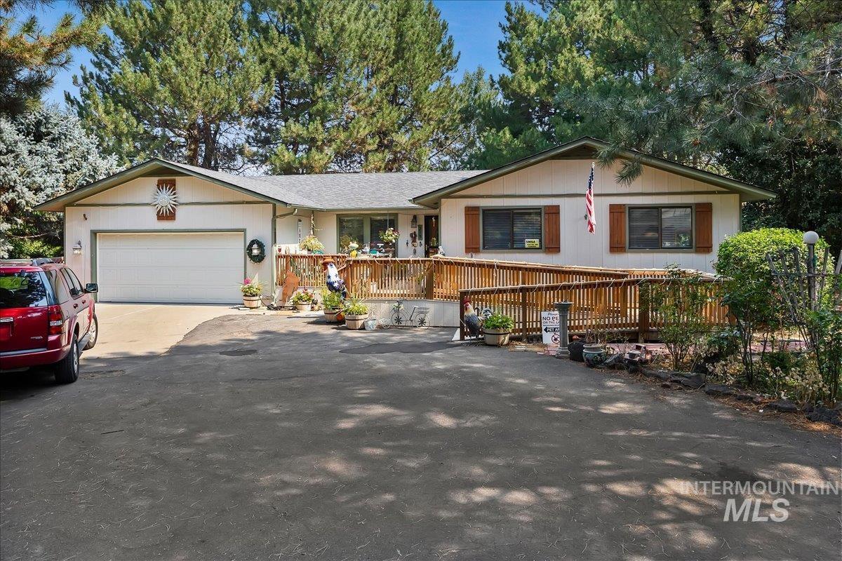 215 Willow, Hagerman ID 83332