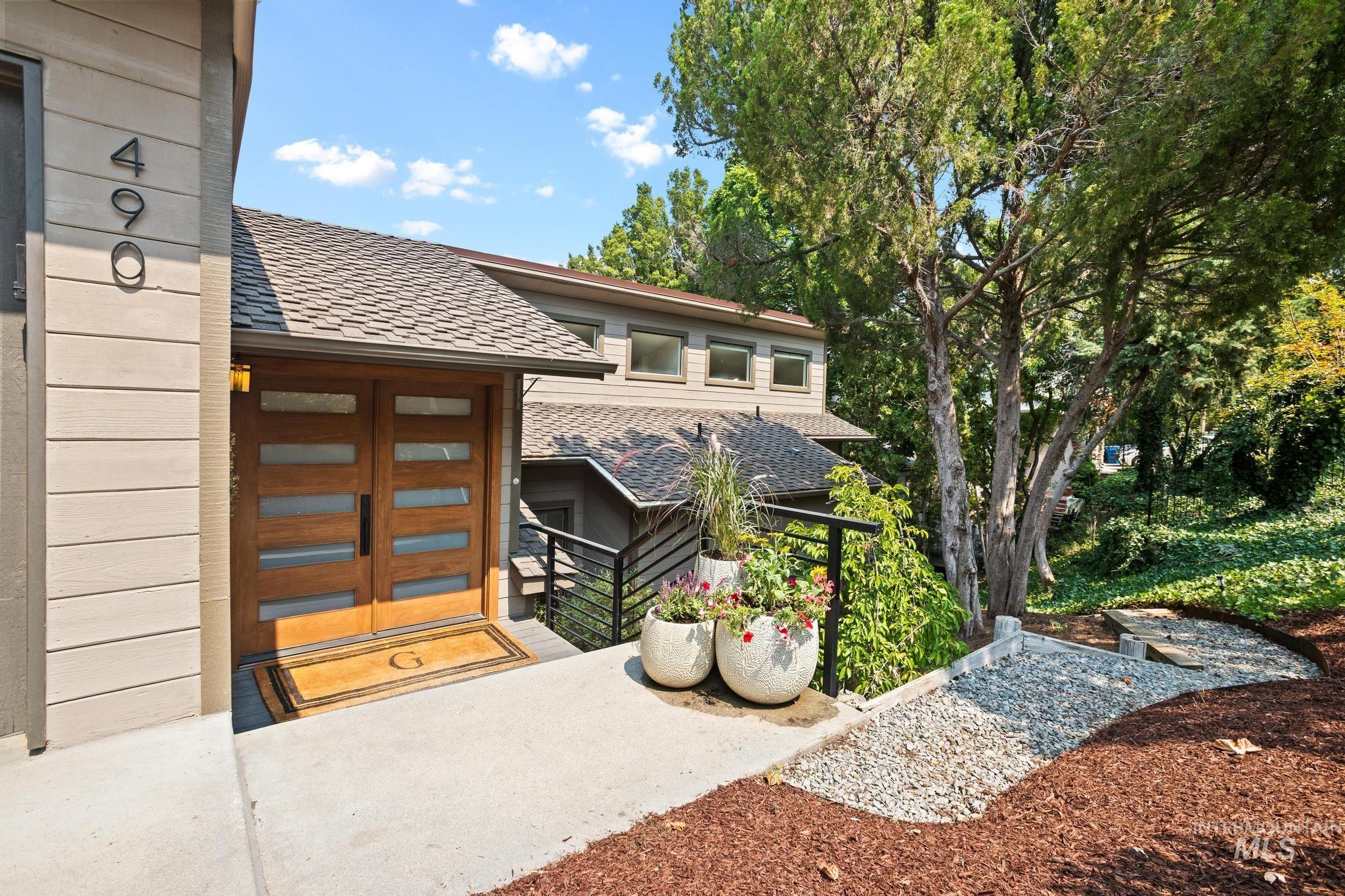 490 E Balmoral Rd, Boise ID 83702