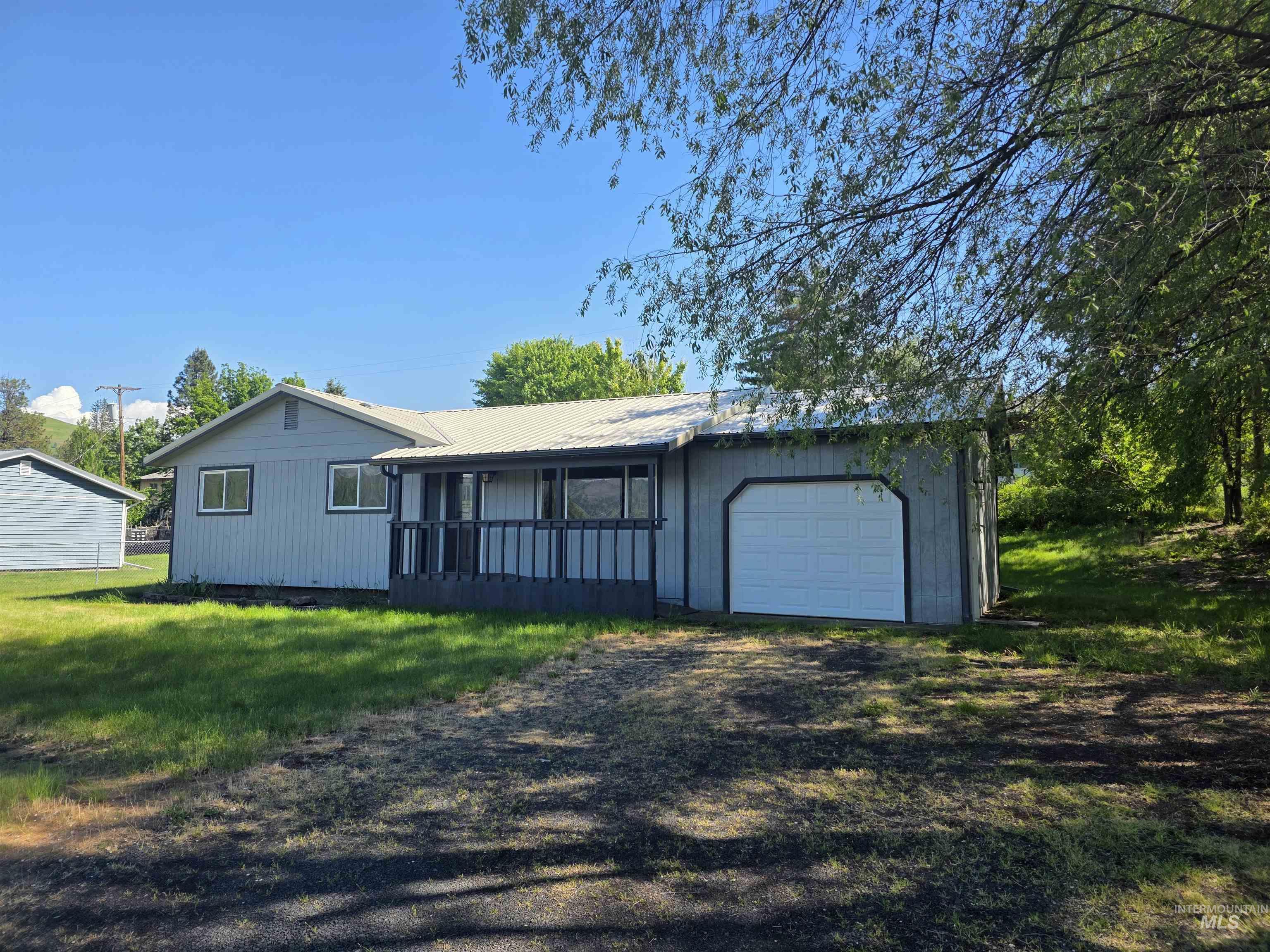 310 Fir Rd, Kamiah ID 83536