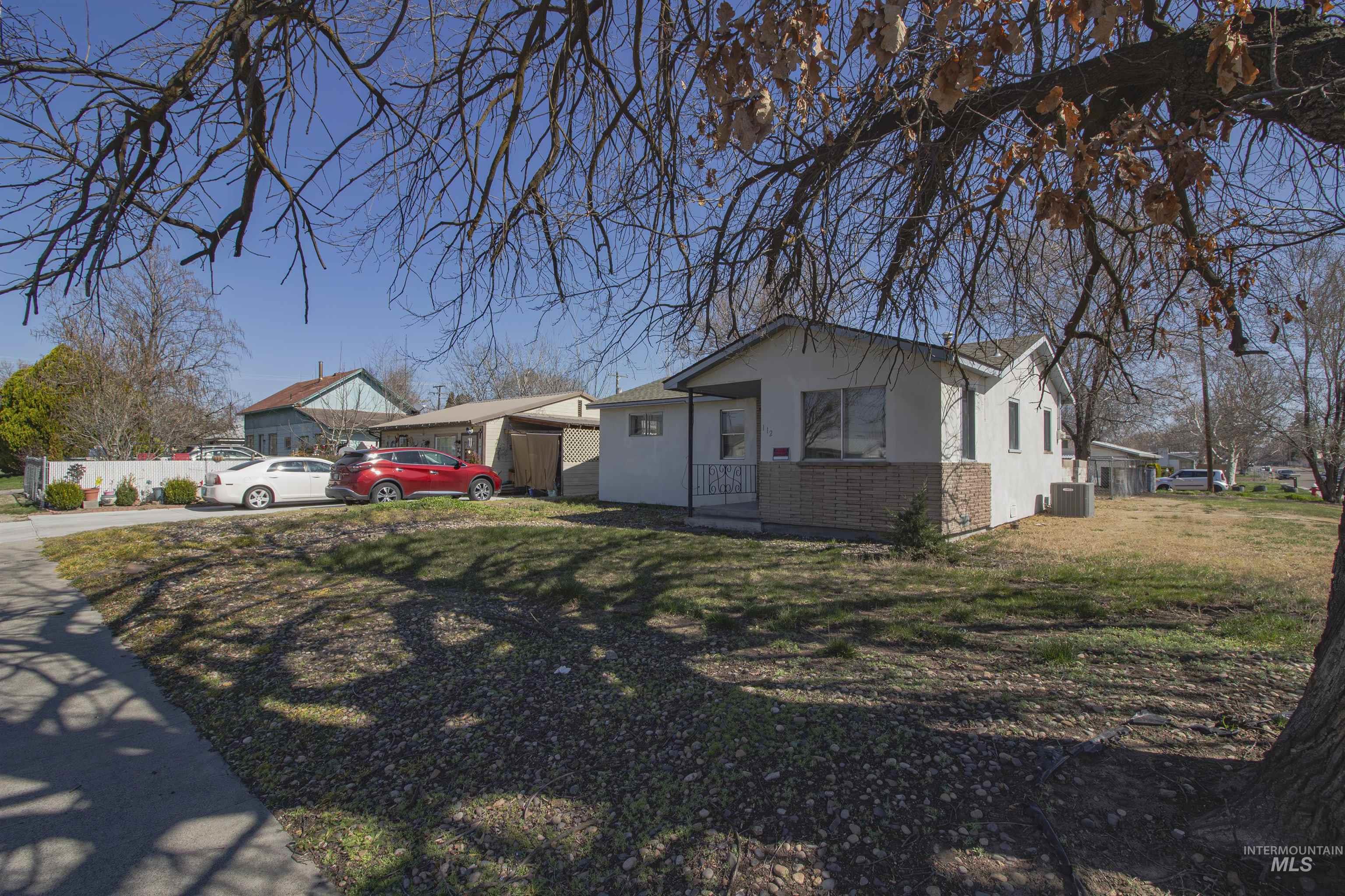 112 NW 8th Street, Ontario OR 97914