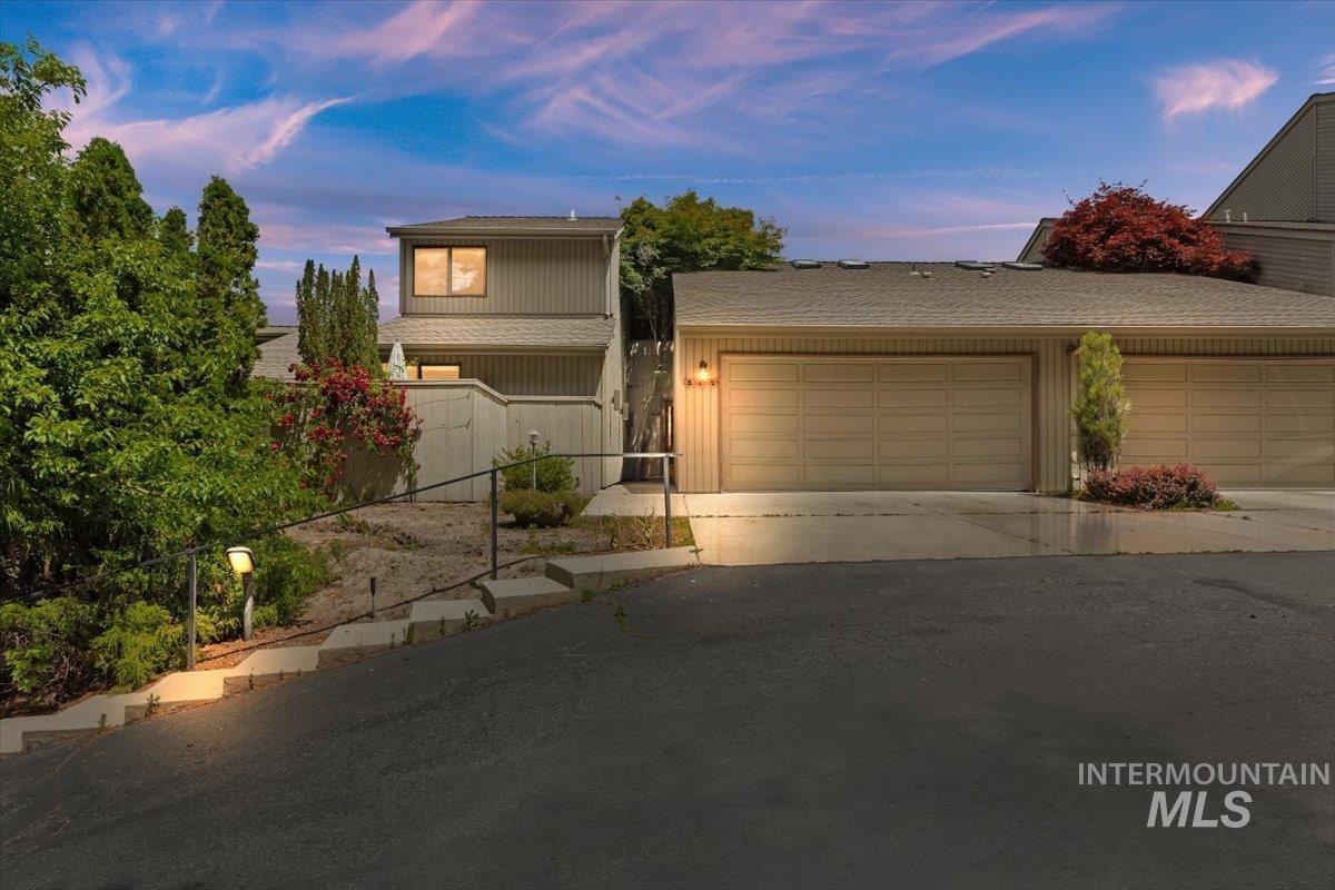 936 E Curling, Boise ID 83702