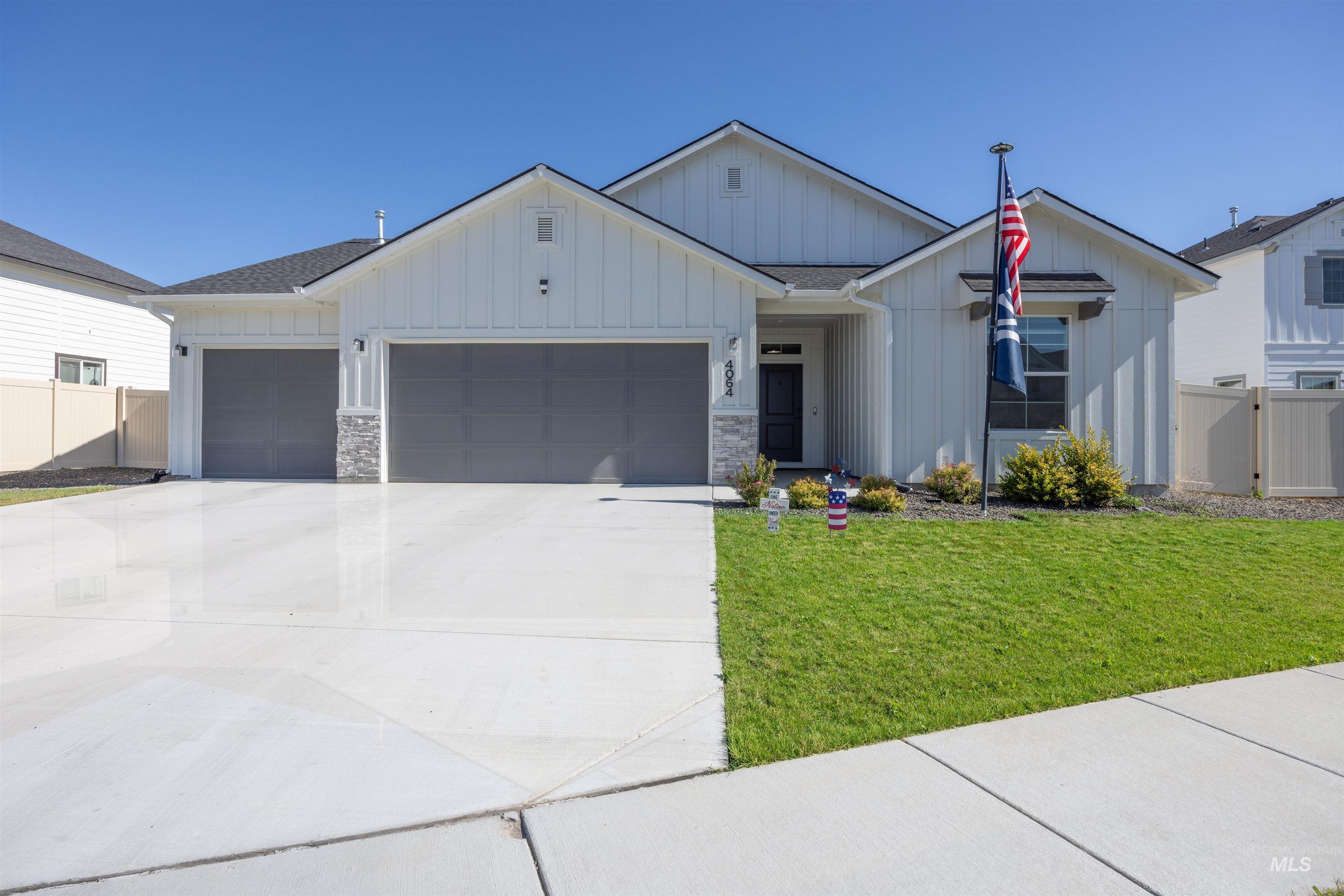 4064 E White Plains St, Nampa ID 83686