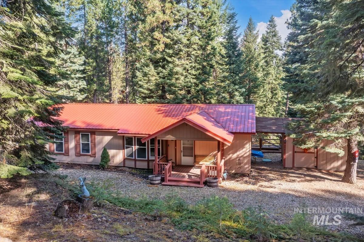 2 Snowbird Ln, Garden Valley ID 83622