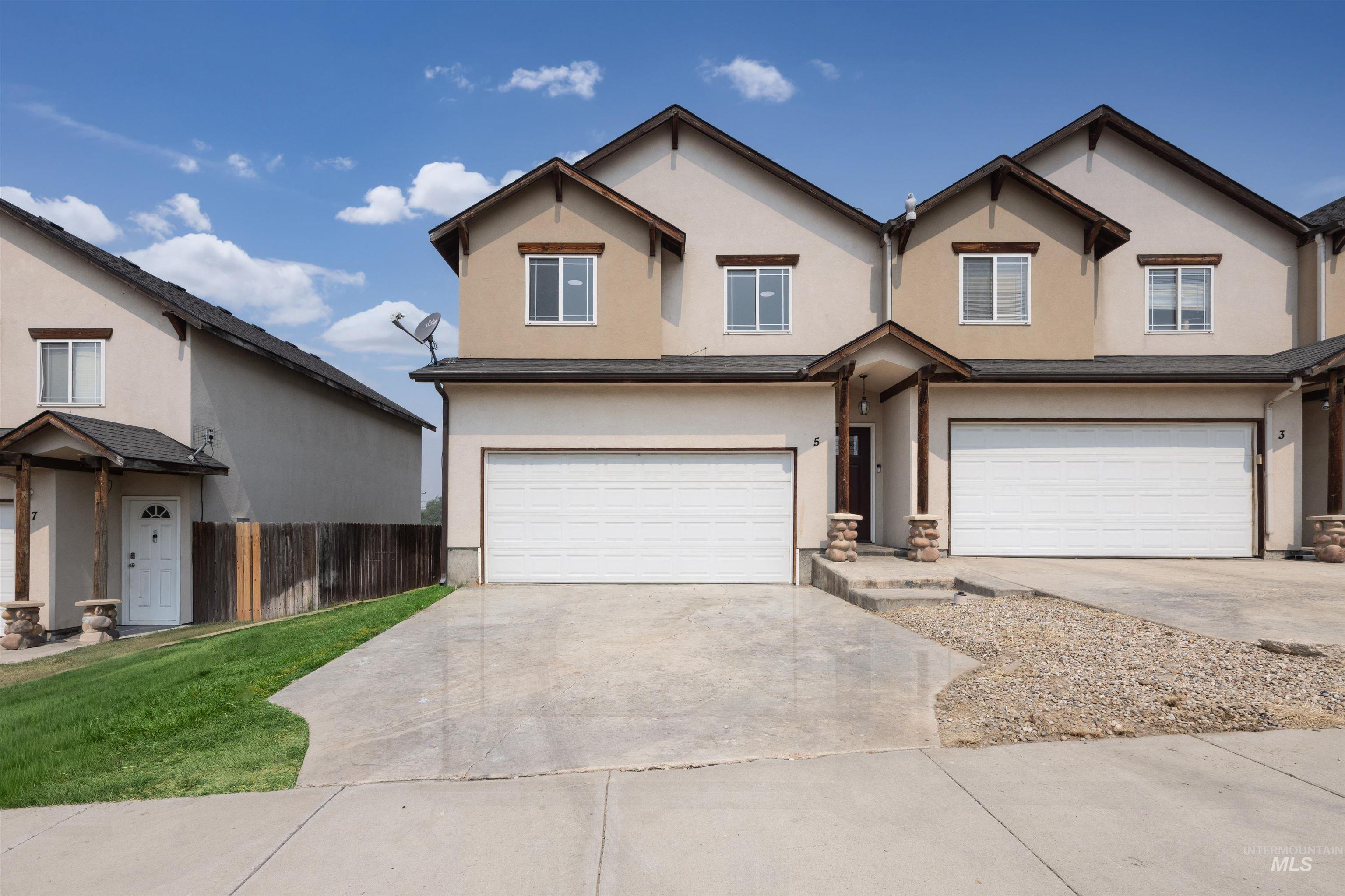 5 S Sugar Loop Ln, Nampa ID 83687