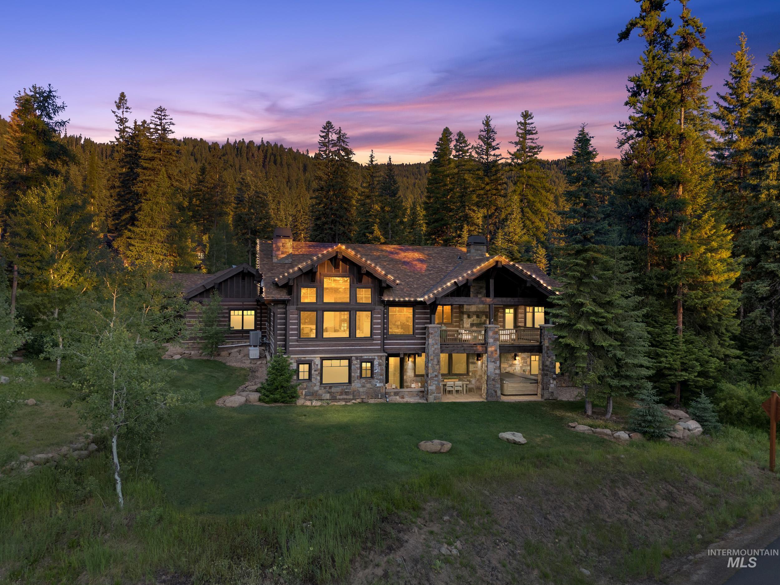 33 Pinnacle Court, Donnelly ID 83615