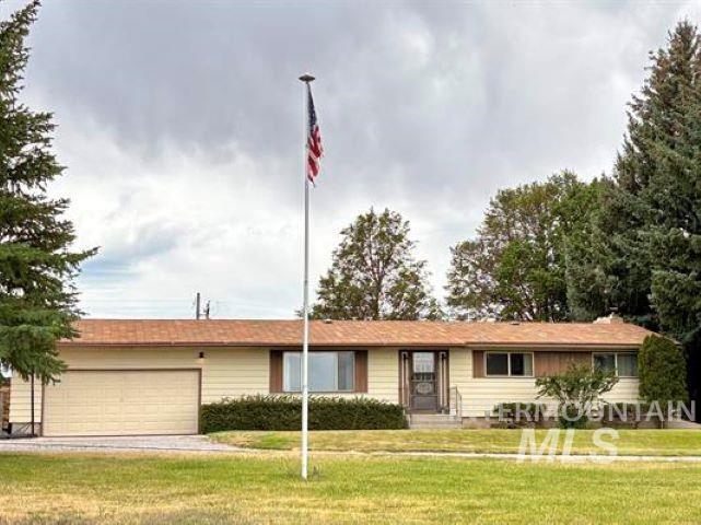 3197 Eagle Rock Road, American Falls ID 83211