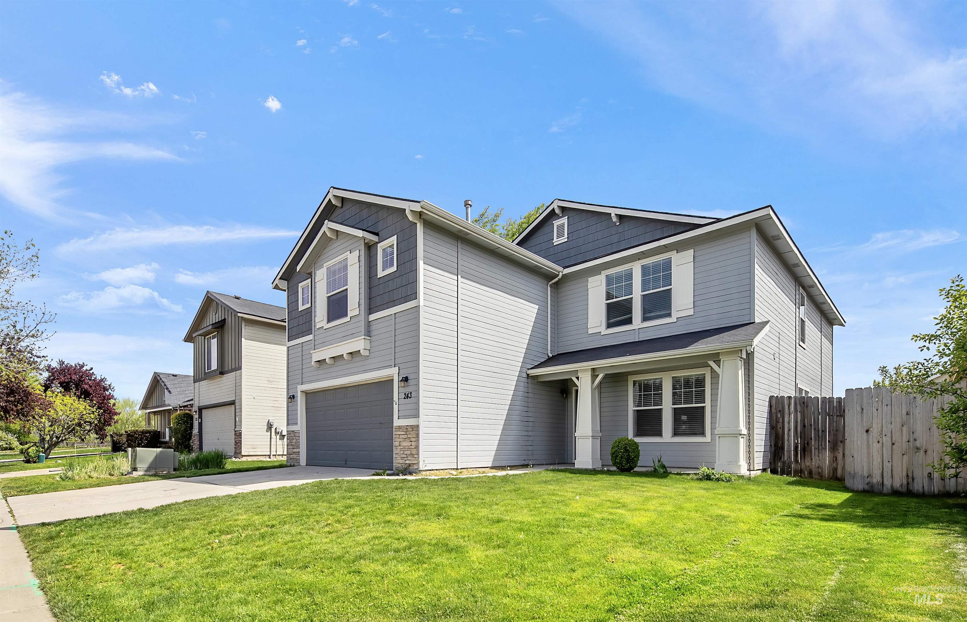 243 W White Sands Dr, Meridian ID 83646