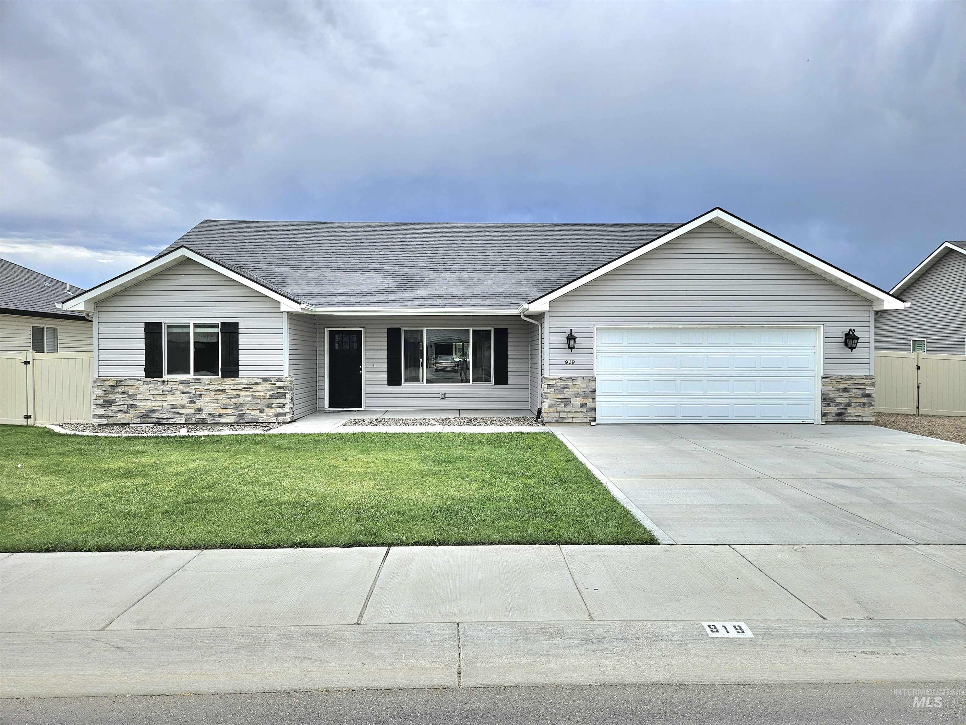 919 Gem Ave, Kimberly ID 83341