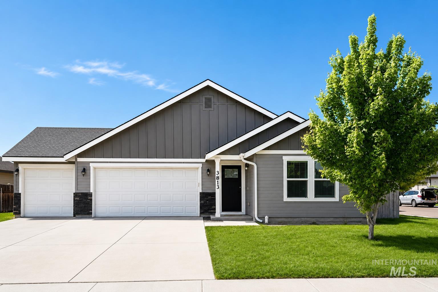 3813 E Holly Ridge Dr, Nampa ID 83686