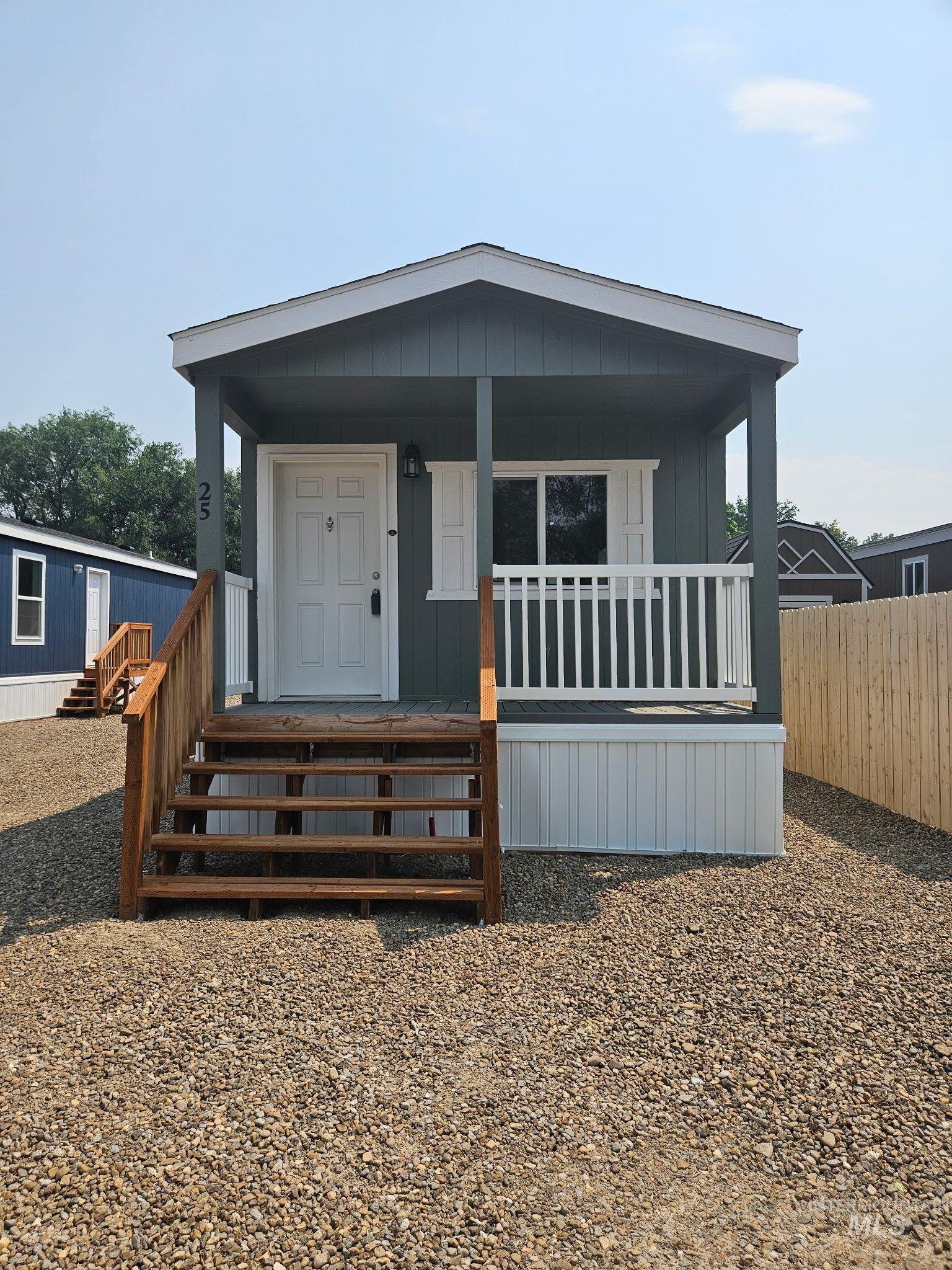 370 W 12th S # 25, Mountain Home ID 83647