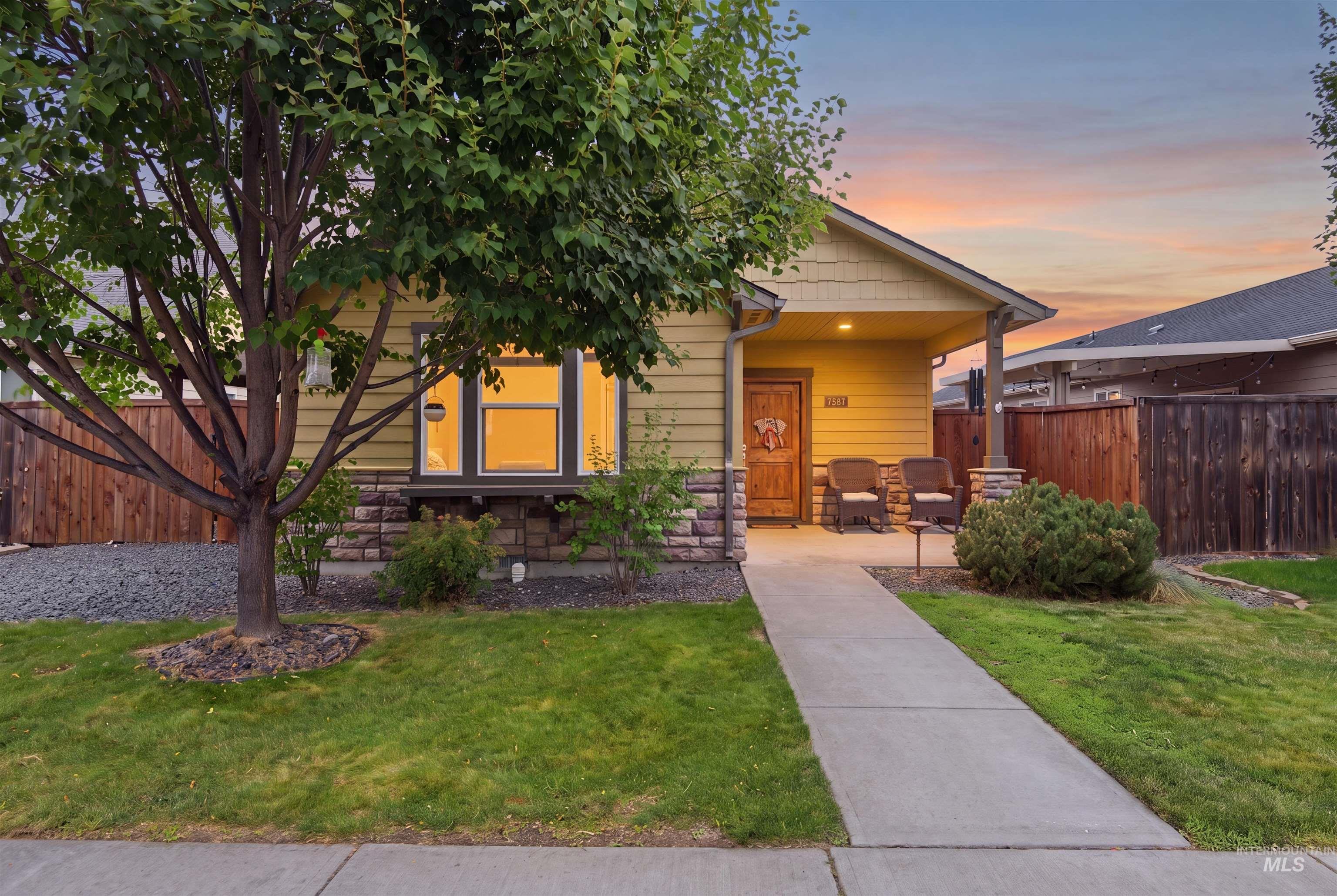 7587 N Froman Ave, Boise ID 83714