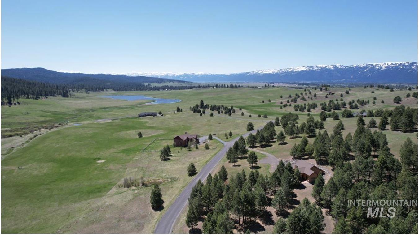 315 Barker, Donnelly ID 83615