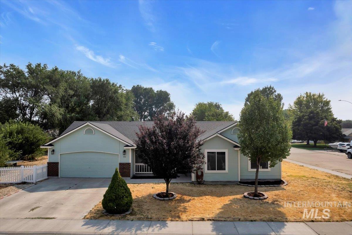 850 Garrett St, Mountain Home WY 83116