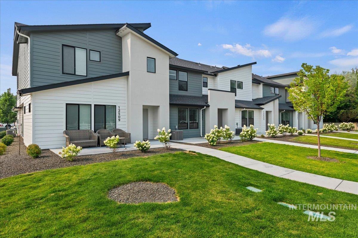 12535 W Victory Rd, Boise ID 83709
