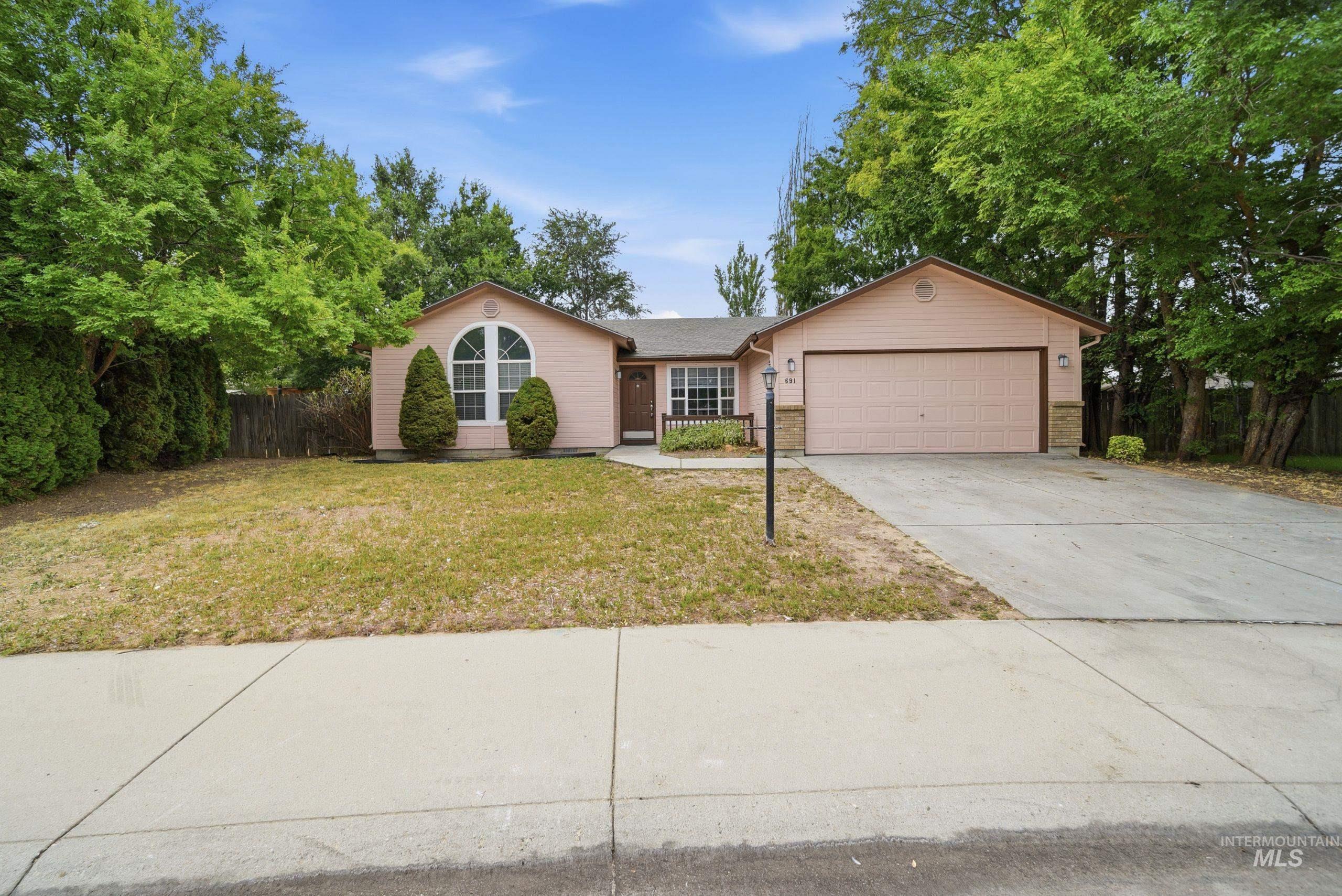 691 N Tidwell Way, Meridian ID 83642