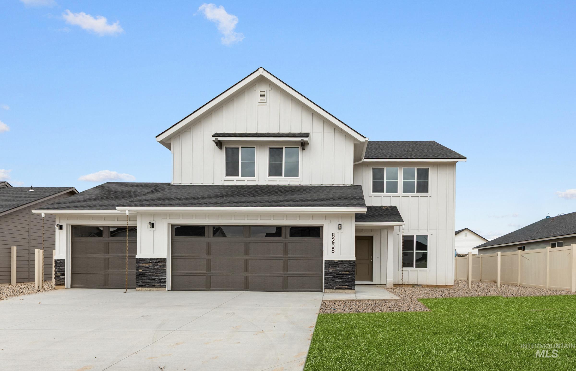 8258 E Bright Angel Dr, Nampa ID 83687