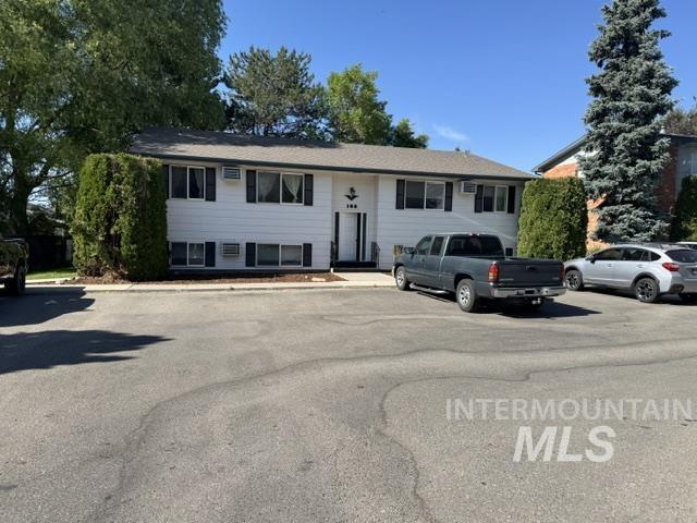 166 Crestview Drive, Twin Falls ID 83301