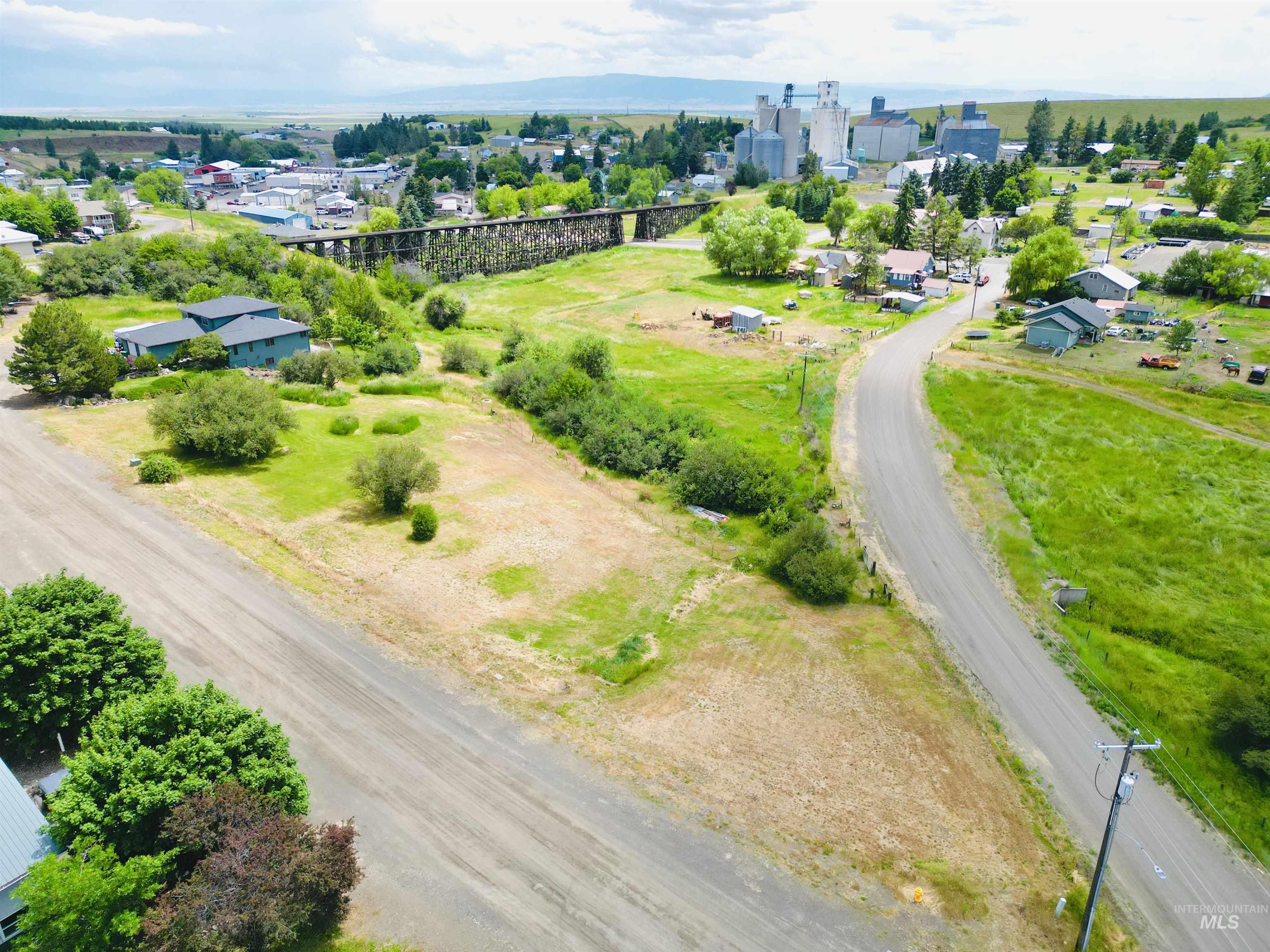 807 & 809 Trestle Drive, CottonWood ID 83522