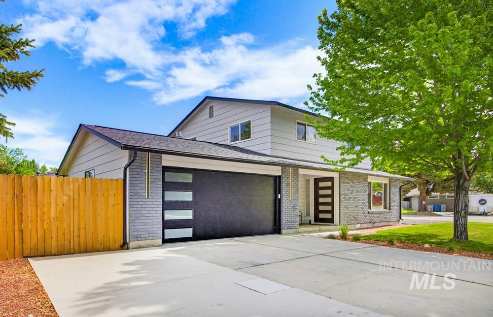 670 S Berwick Dr, Boise ID 83706