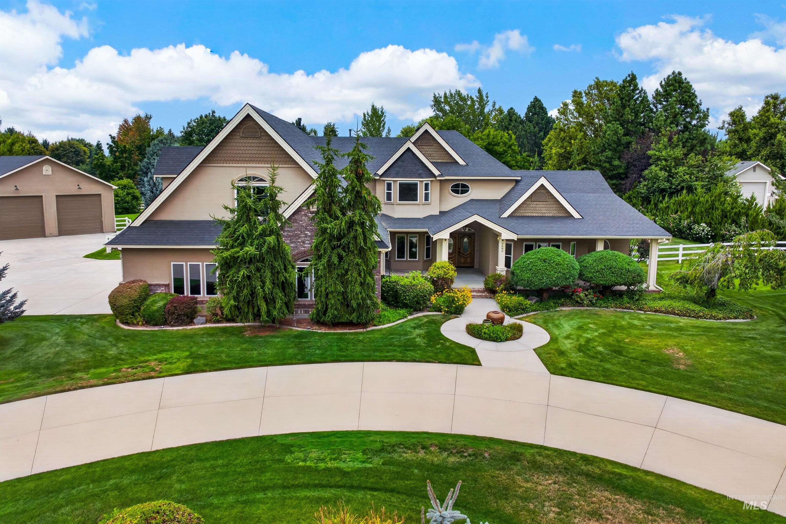 2684 W Champagne Drive, Eagle ID 83616