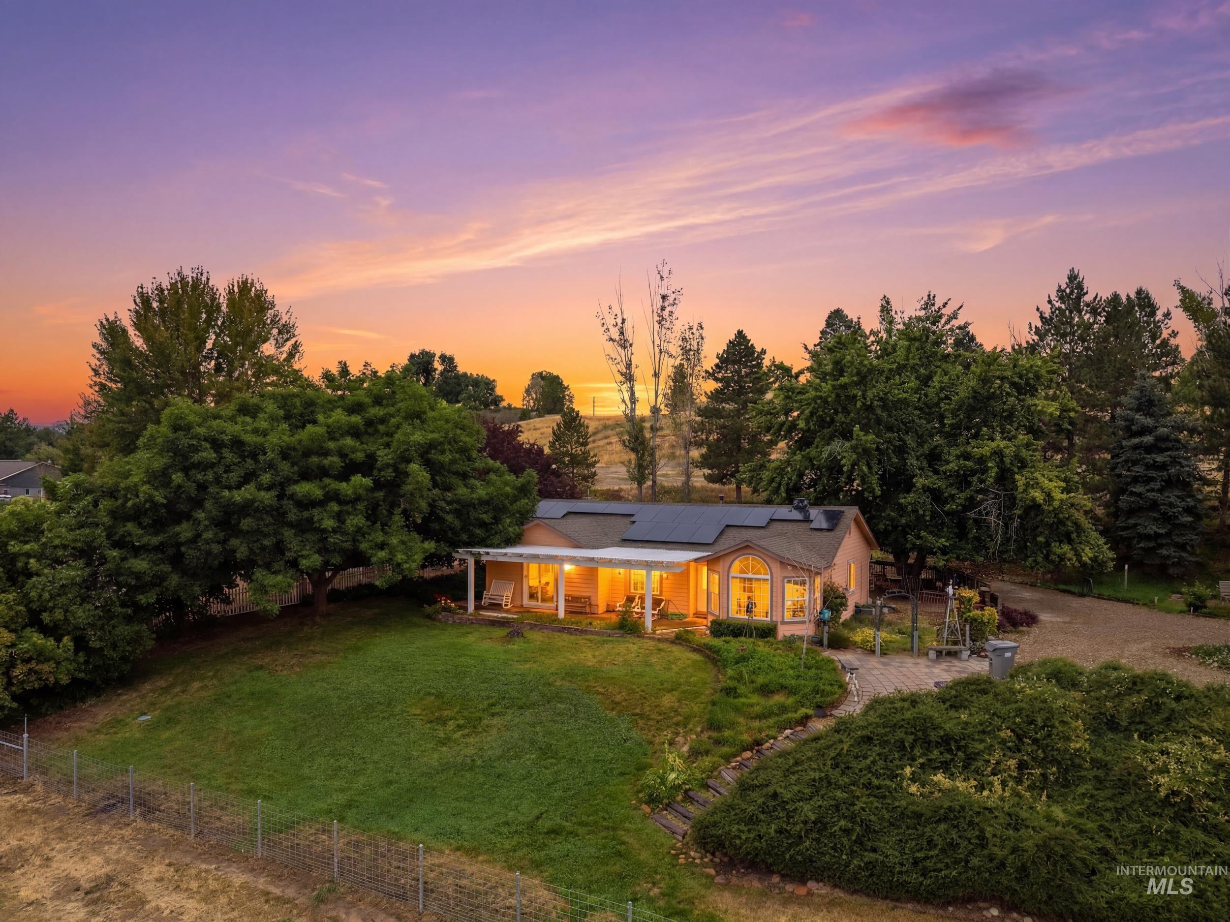 8942 Foothill Road, Middleton ID 83644