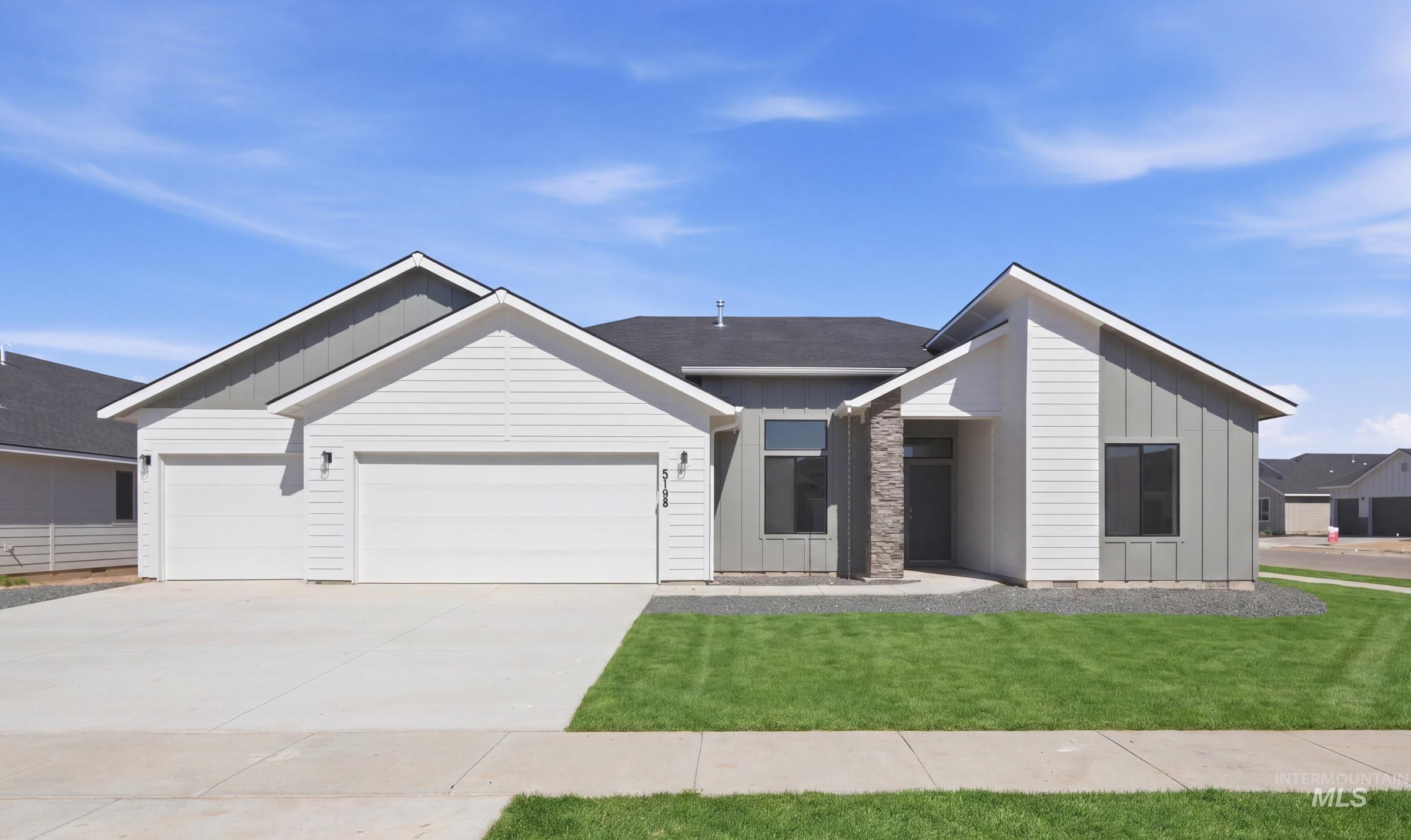 5198 E Open Canyon Dr, Nampa ID 83687