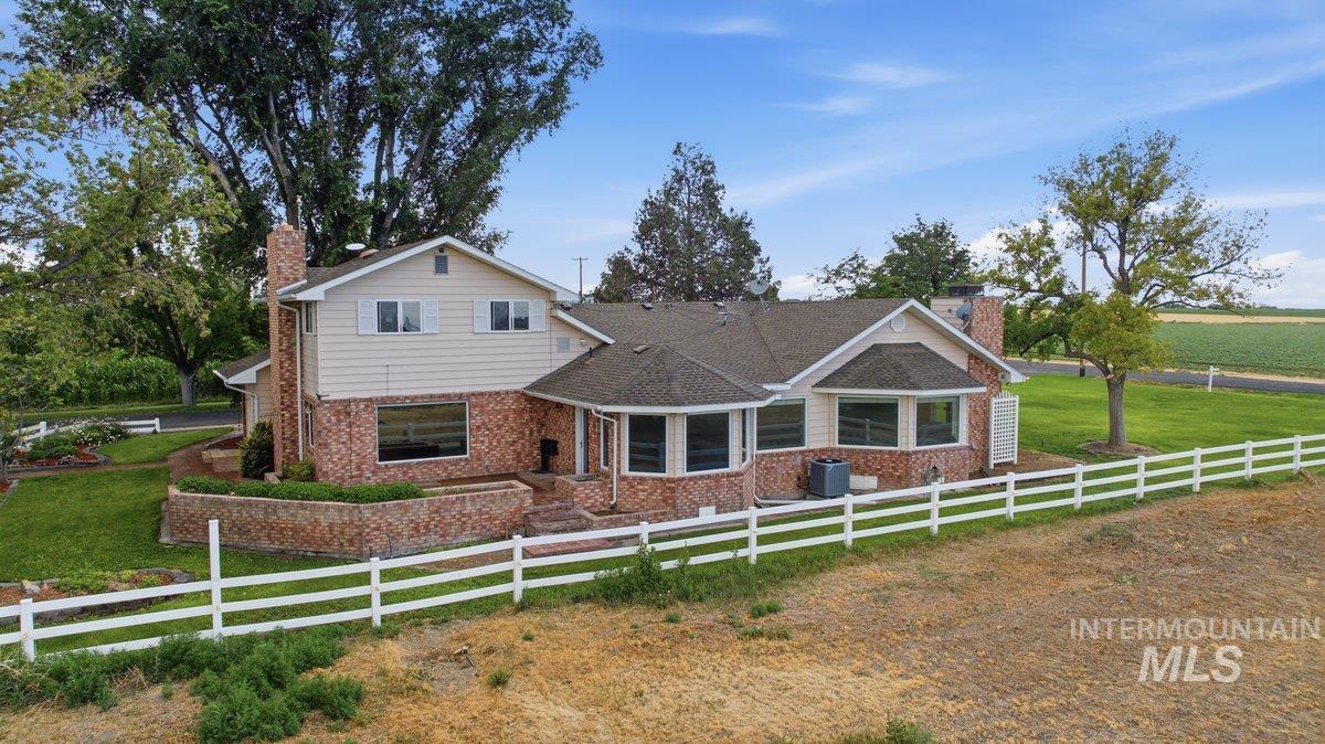 3934 N 1600 E, Buhl ID 83316